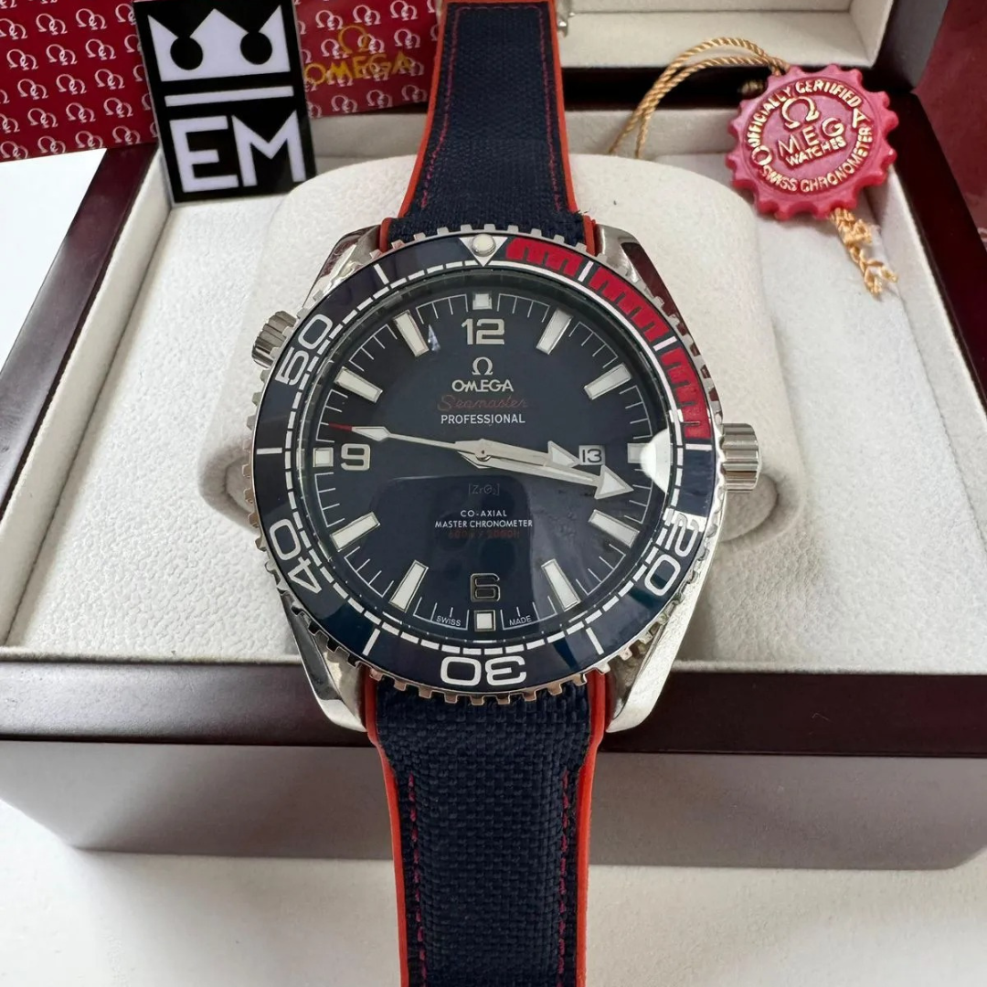 Omega Seamaster Planet Ocean “Co-Axial Master Chronometer” – Blue/Red | Textile Strap - Image 2