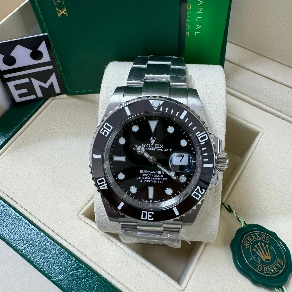Rolex Submariner 41 – Black Dial - Image 2