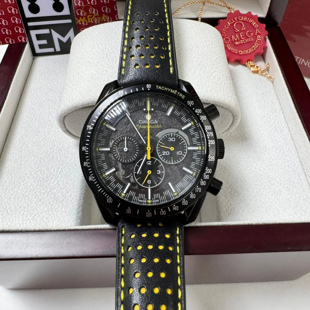Omega Speedmaster Racing Co-Axial Chronograph Black/Yellow – 44 mm Perforated Leather Strap - Image 2
