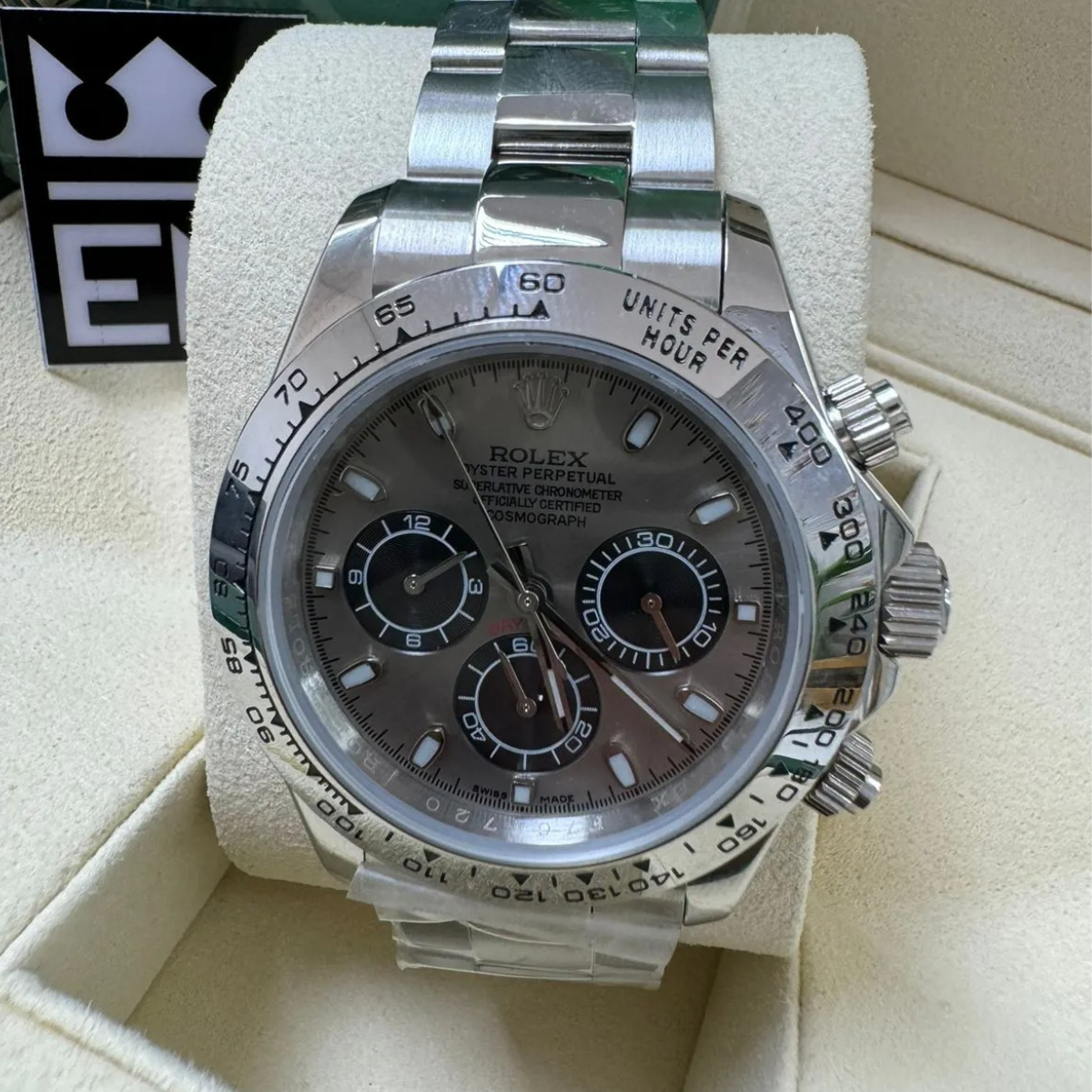 Rolex Daytona 40 – Gray Dial - Image 2