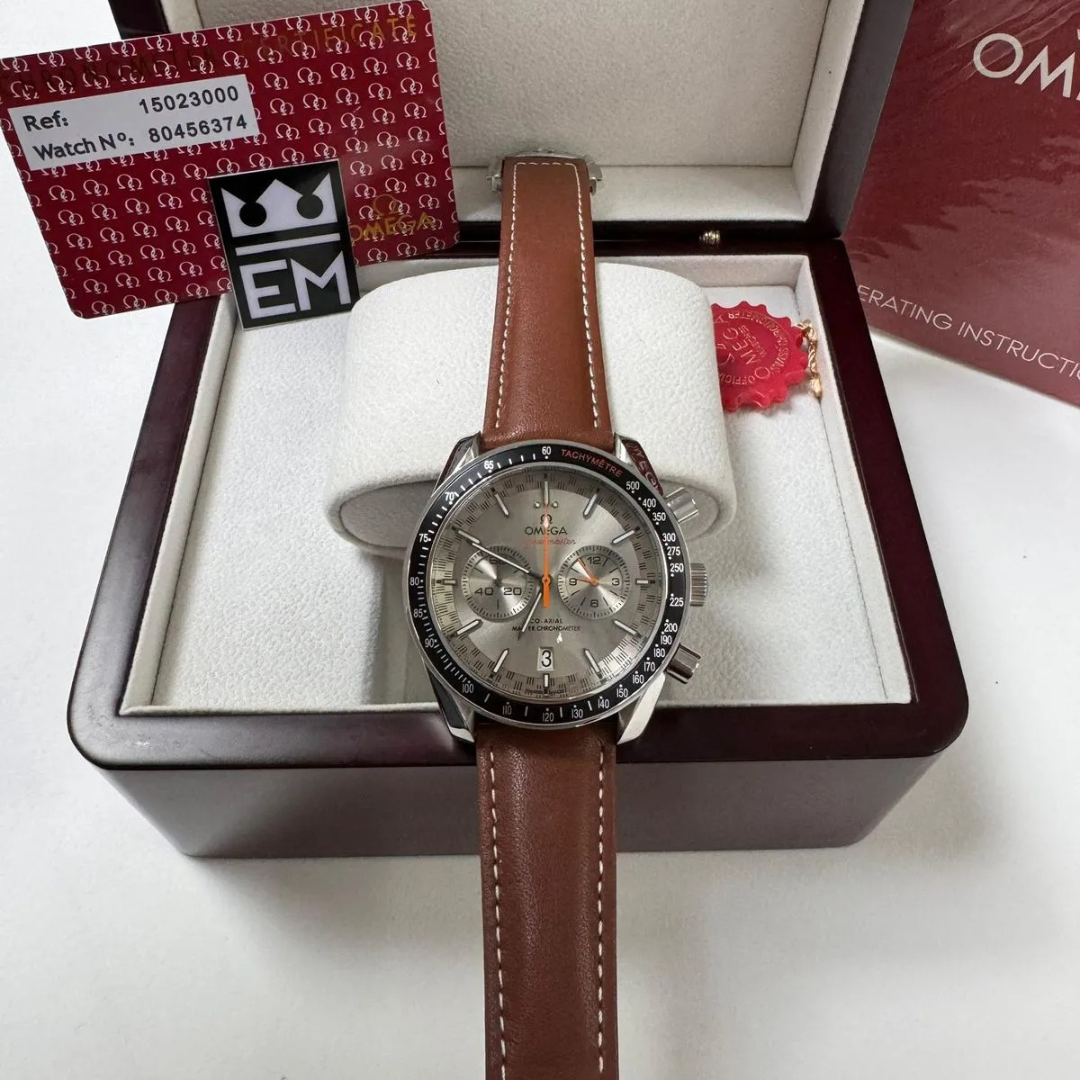 Omega Speedmaster Co-Axial Chronograph Gray/Orange – 42 mm Brown Leather Strap - Image 3