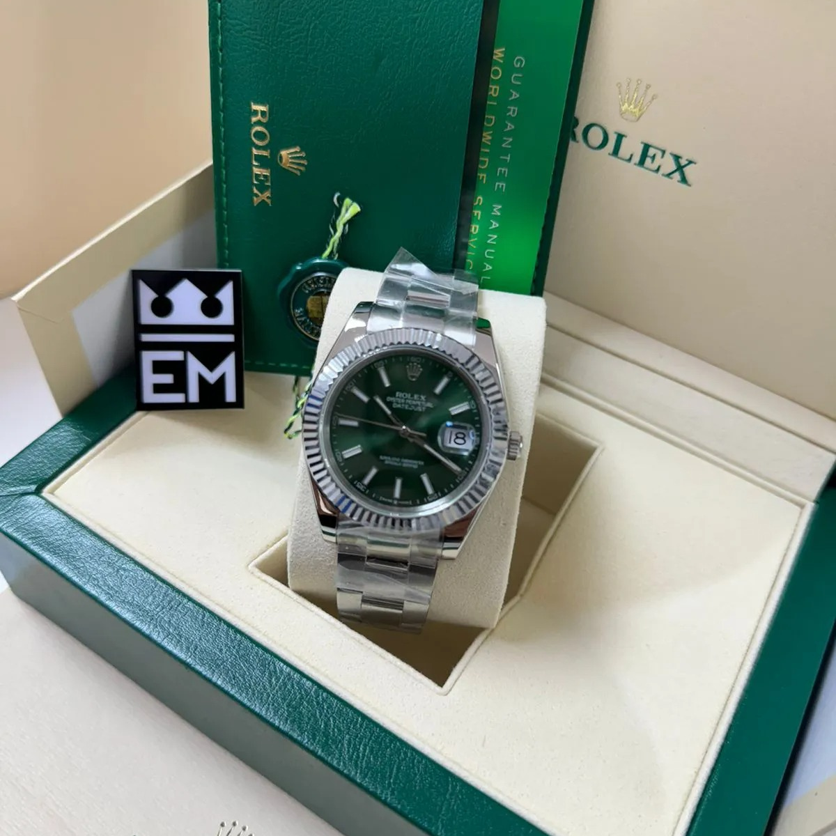 Rolex Datejust 41 – Green Dial - Image 3