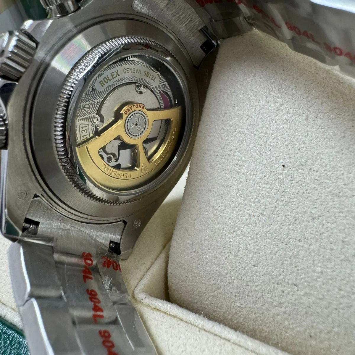 Rolex Daytona 126500 – White Dial - Image 4