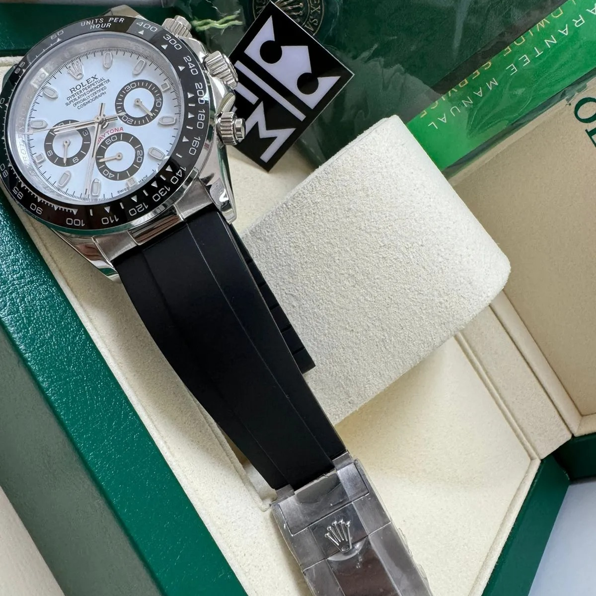 Rolex Daytona 40 – Oysterflex Strap - Image 4