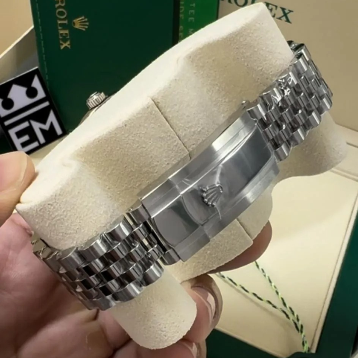 Rolex Datejust 41 – Green Dial - Image 4
