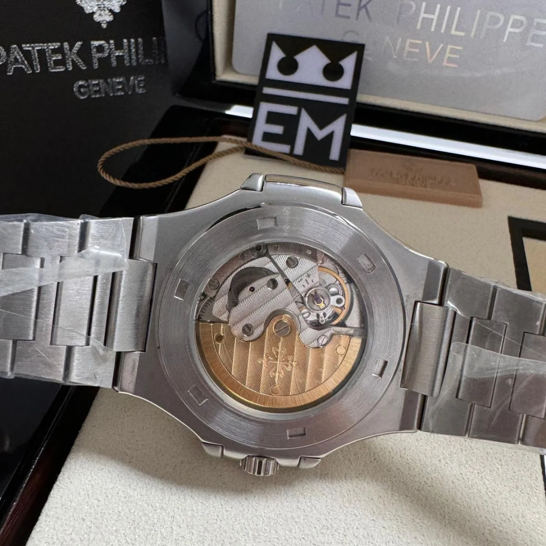 Patek Philippe Nautilus Blue Moonphase Automatic - Image 6