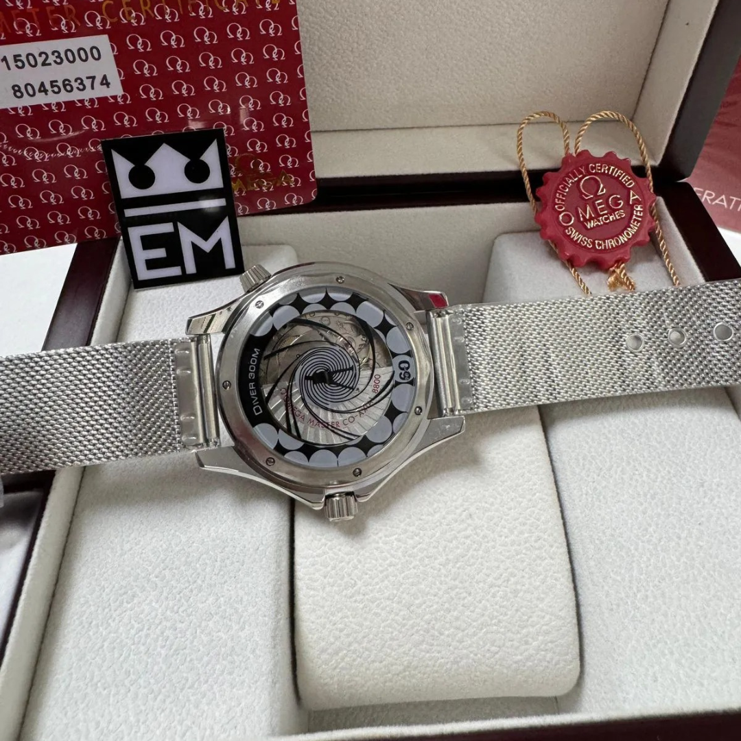 Omega Seamaster “Diver 300M” Green/Mesh Bracelet - Image 6