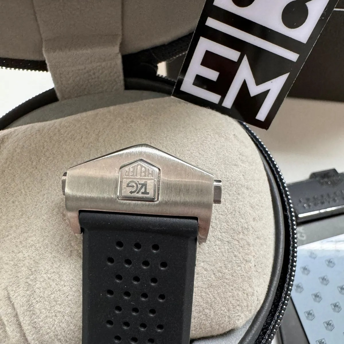 TAG Heuer Carrera Pendulum – Black & Stainless Steel - Image 8